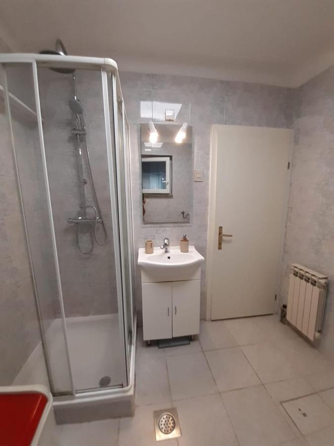 Apartma Mari Leilighet Lucija Eksteriør bilde